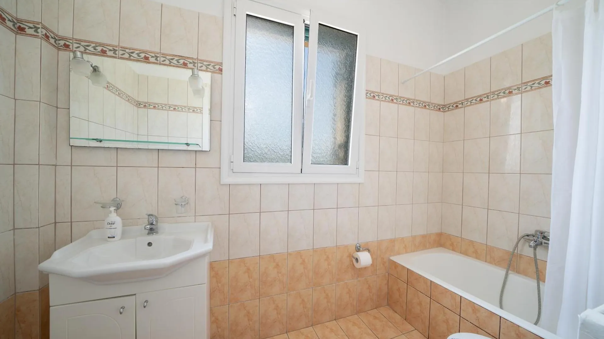 Maria'S Apartments Sami  Grecia